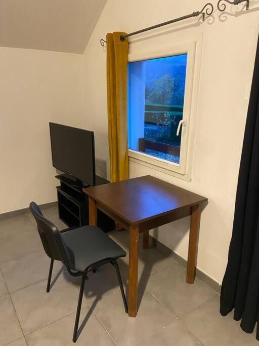 Appartement Familial A Crots Esterno foto